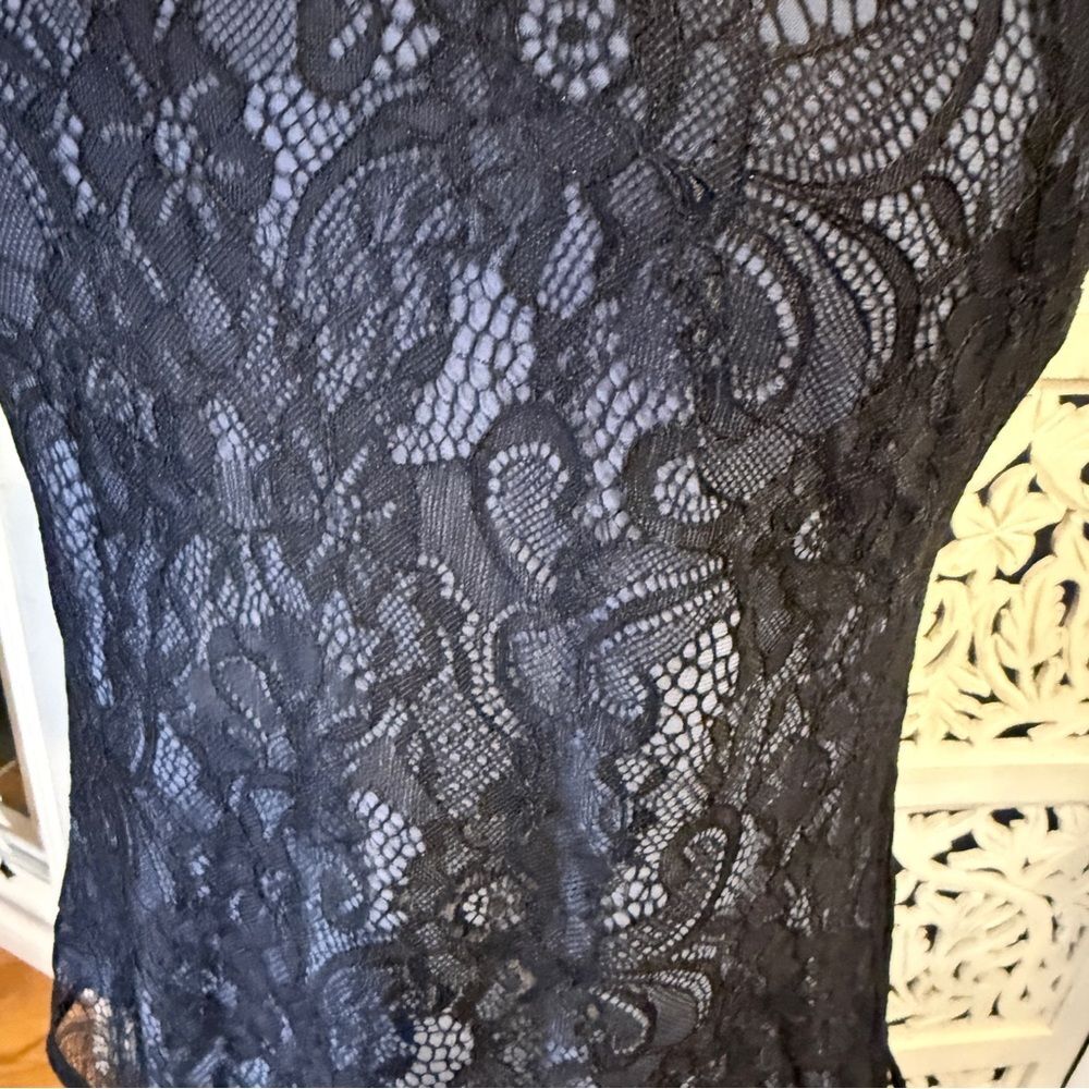 NWT White House Black Market Navy Lace Embellished Top Sz S - Picture 3 of 7
